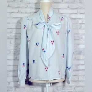 Vintage  Bending Easy Pale Blue Floral Button Up Blouse with Bow